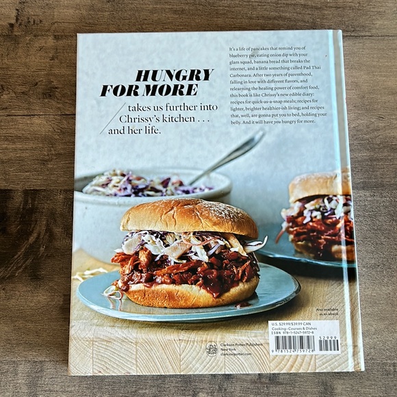 Chrissy Teigen Cook Boom Hungry for More Cravings - Picture 2 of 5